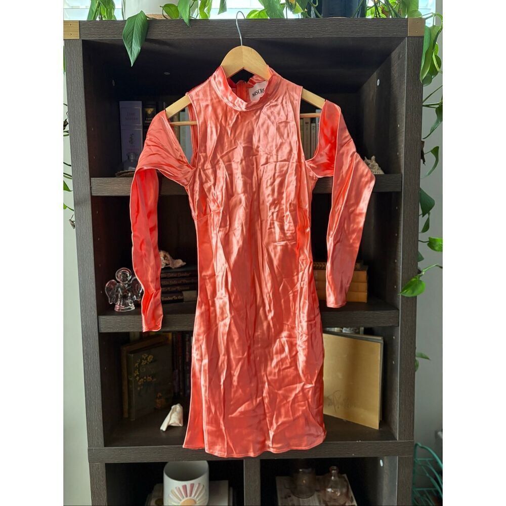 NWOT Miscreants London x Revolve Metallic Coral Cold Shoulder Mini Dress US 4
